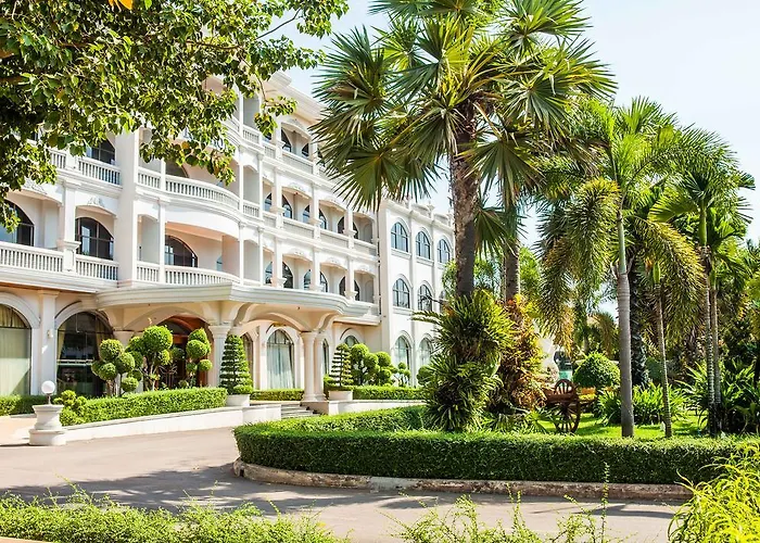 Hotel Preah Khan 4*
