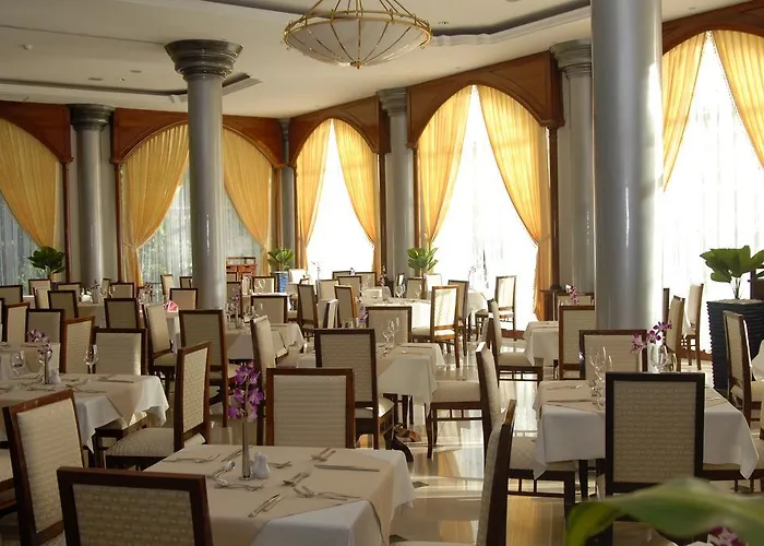 Hotel Preah Khan 4*